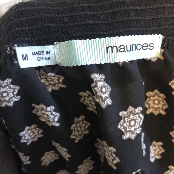 Maurices off the shoulder top with straps. Size med - Picture 7 of 9